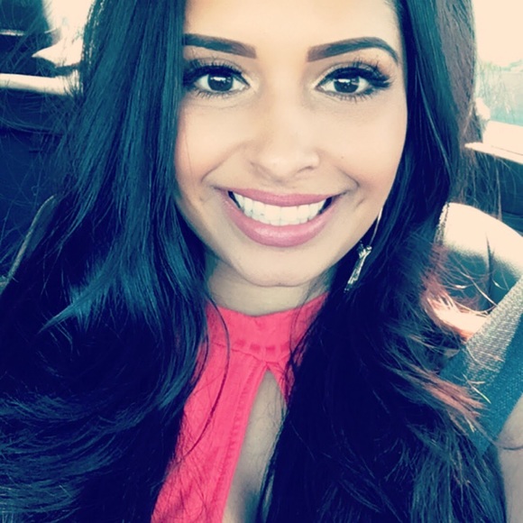 Meet your Posher, Jackie - Picture 1 of 1